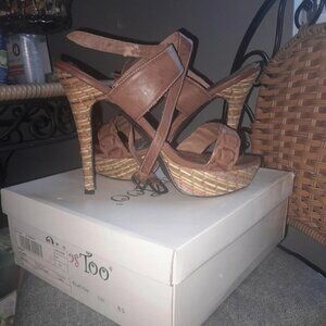 Trendy Stilleto Strappy Heels